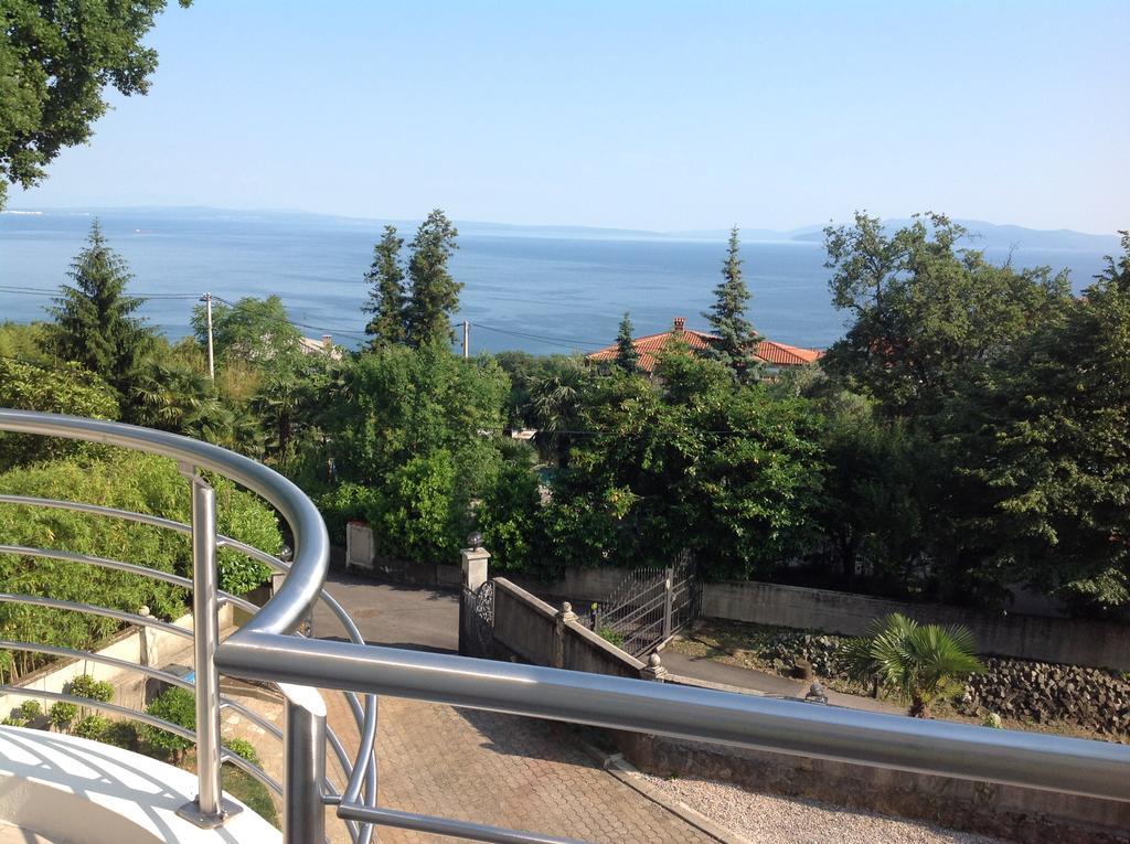 Apartments Villa Majda Матулі Екстер'єр фото