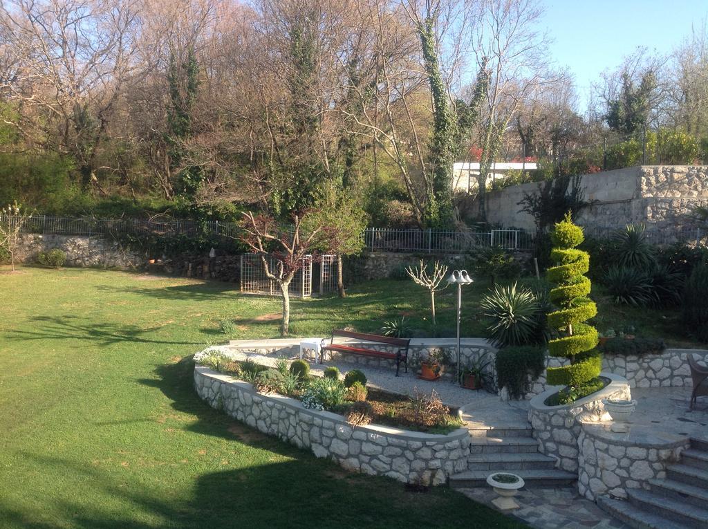 Apartments Villa Majda Матулі Екстер'єр фото