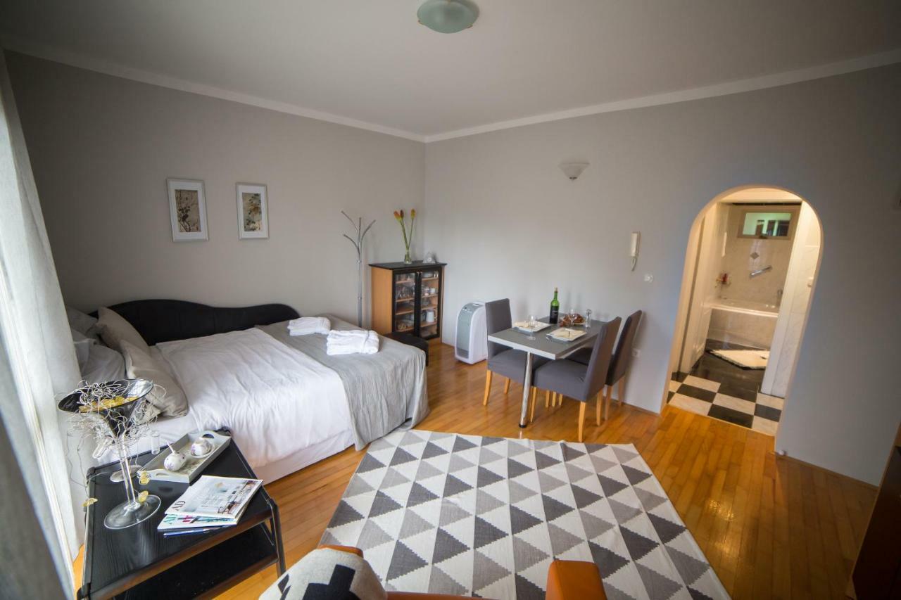 Apartments Villa Majda Матулі Екстер'єр фото