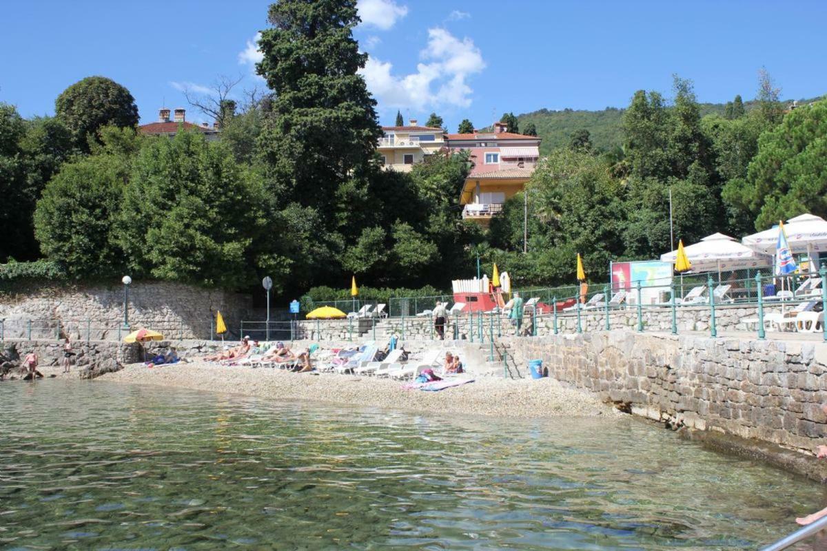 Apartments Villa Majda Матулі Екстер'єр фото