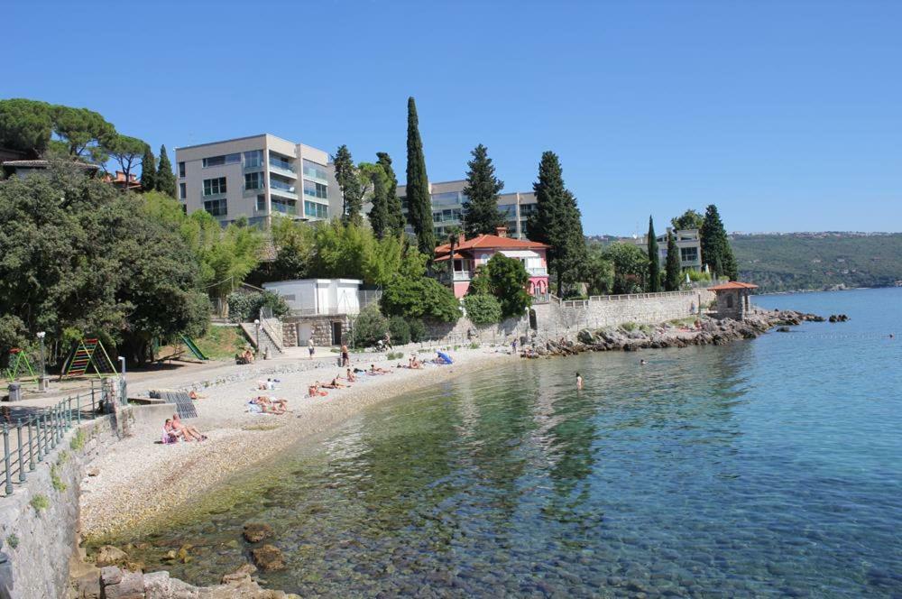 Apartments Villa Majda Матулі Екстер'єр фото